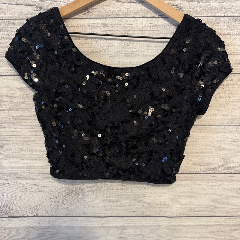 Express - Sequin Black Crop Top